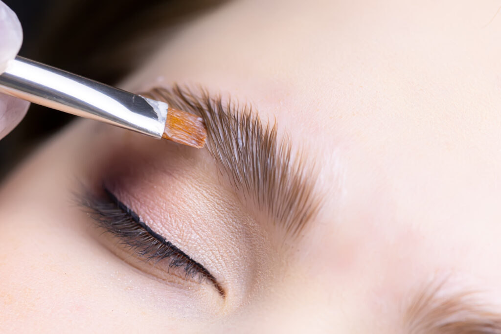 lamination of eyebrows